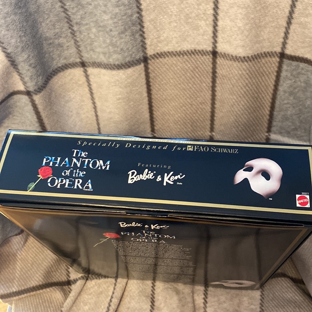 Barbie and Ken Phantom of the Opera Fao Schwartz Limited Collectible Edition - Picture 6 of 8